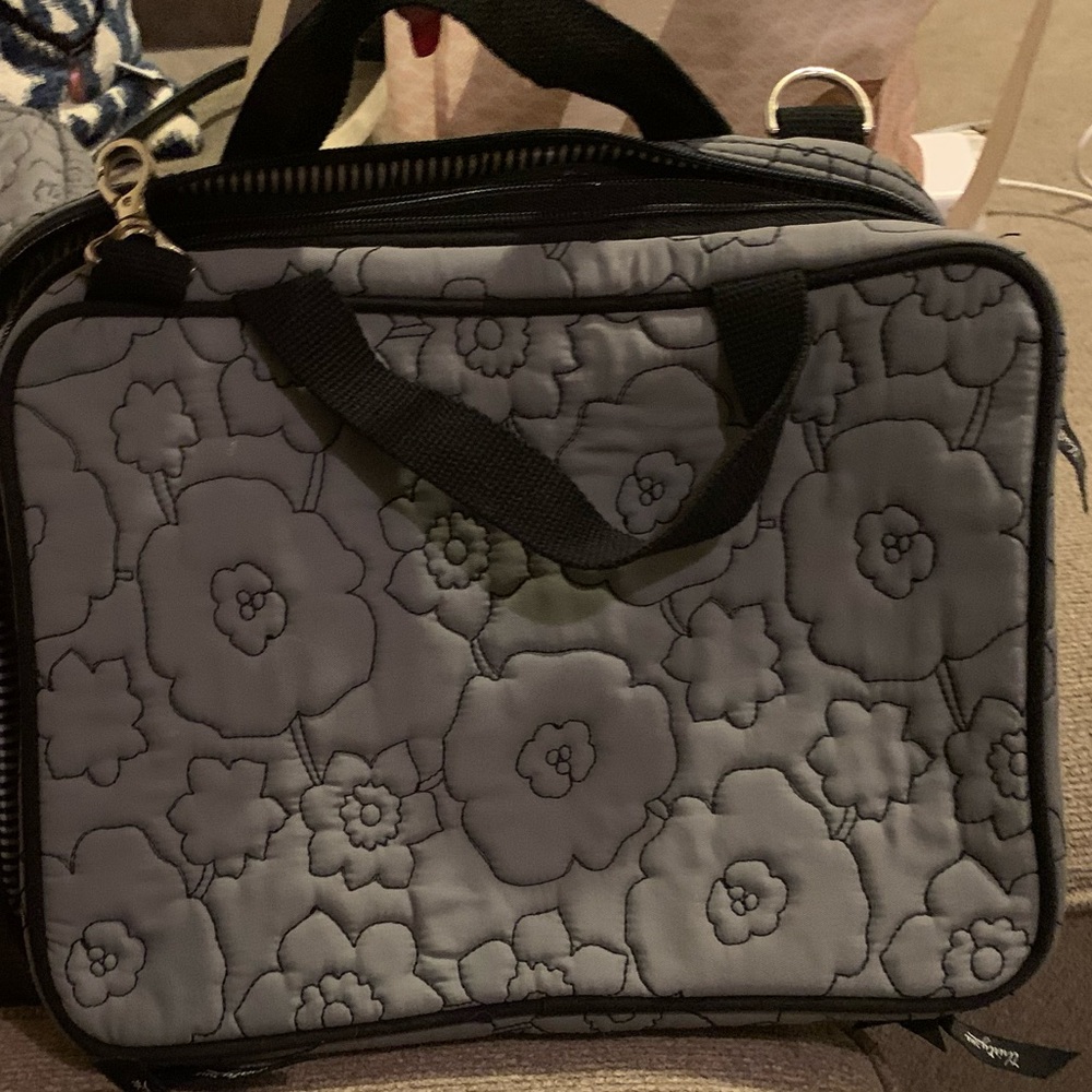 Makeup/cosmetic bag